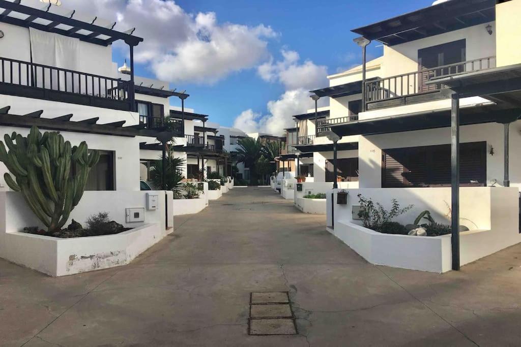 Duplex 3 Dormitorios Con Parking Privado Costa Teguise Eksteriør bilde